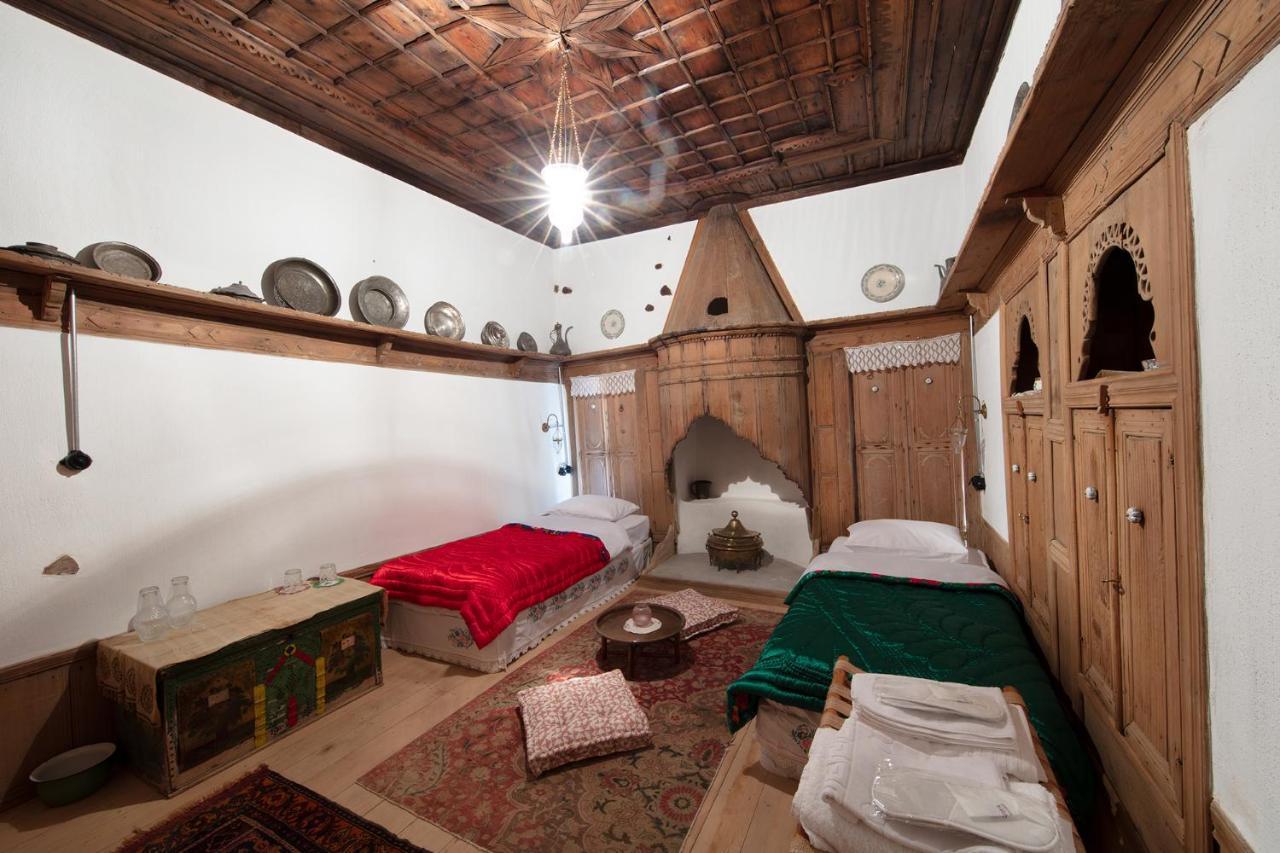 Yeniceri Ahmet Aga Konagi Antalya Buitenkant foto
